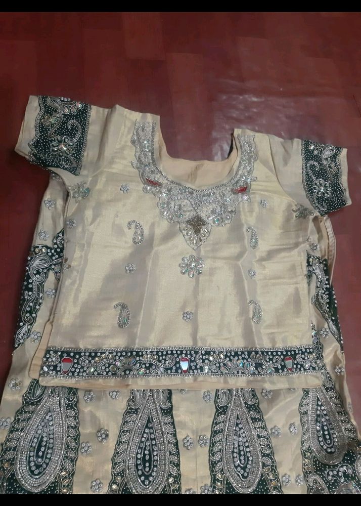 URGENT SALE REQUIRED FOR BRIDAL SHARARA