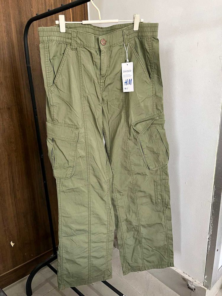H&amp;M canvas Cargo