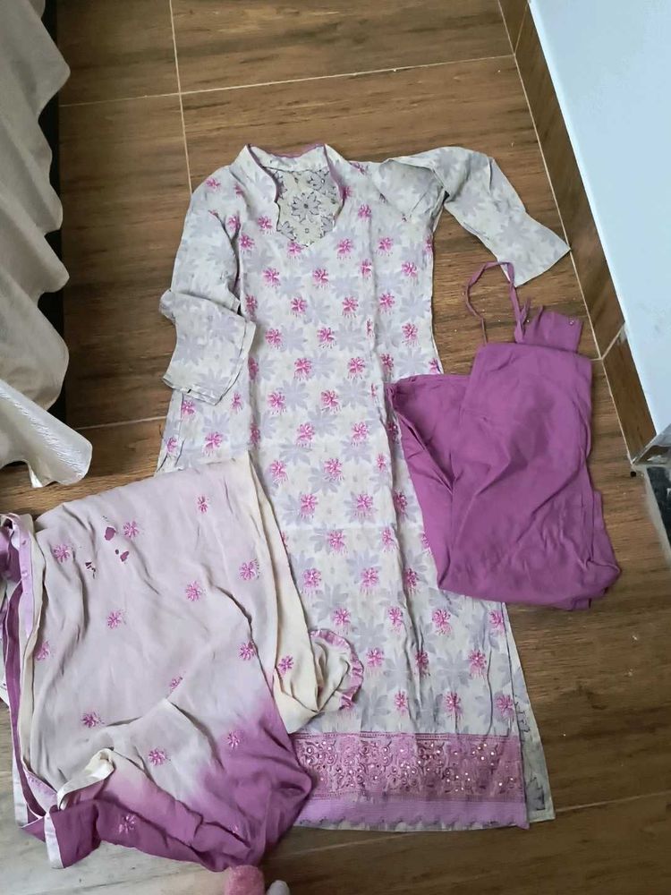Chuddidar Suit