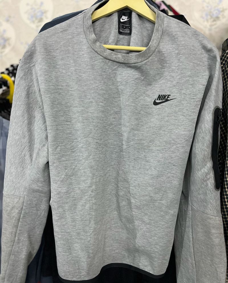 Nike Grey Pullover