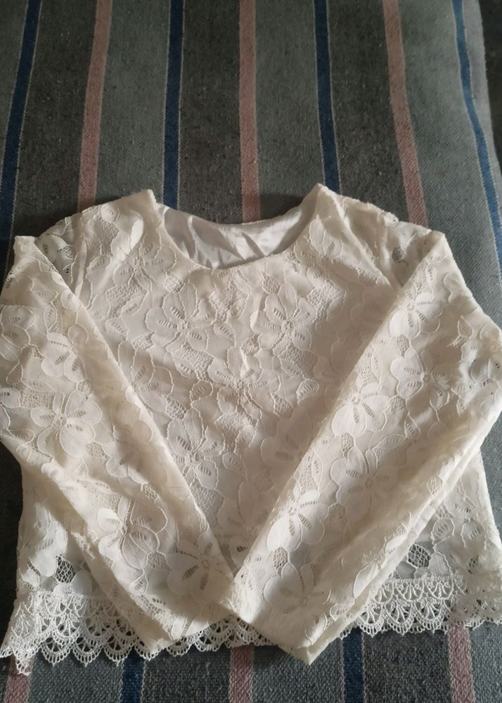 Net Vali T-Shirt. Easy To Wear.