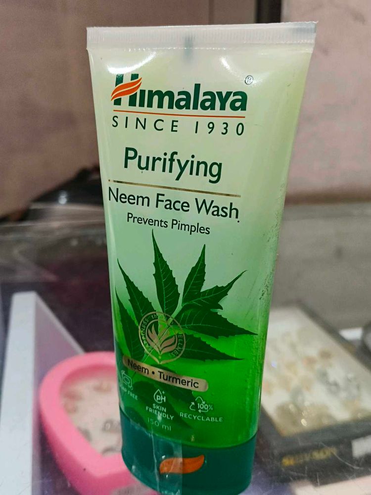 Himalaya Purifying Neem Face Wash