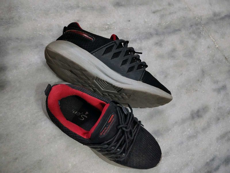 Black Sports Shoes
