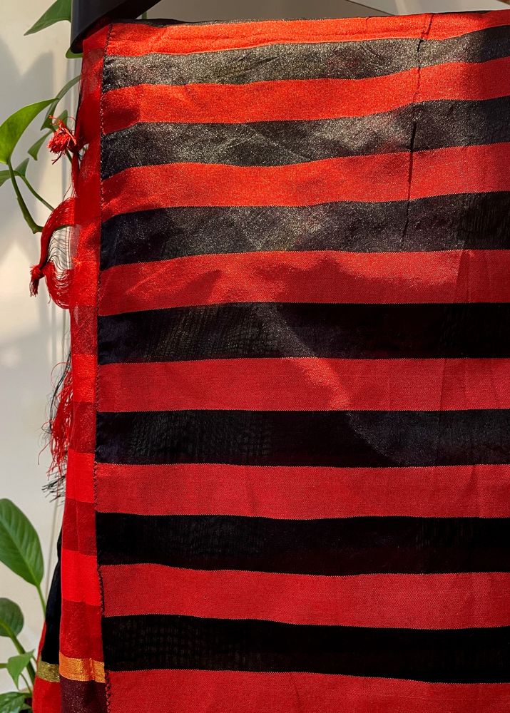 Checkered Red &amp; Black Beautiful saree