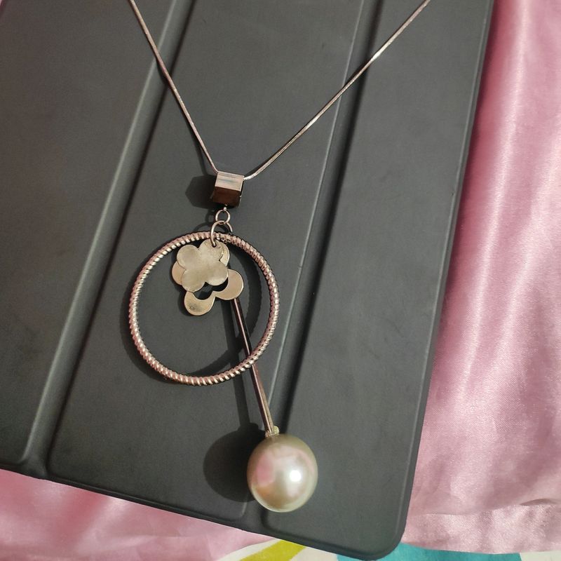Black Metal Long Necklace