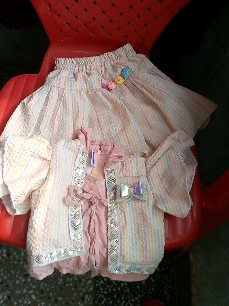 Cute Girls' Outfit Set