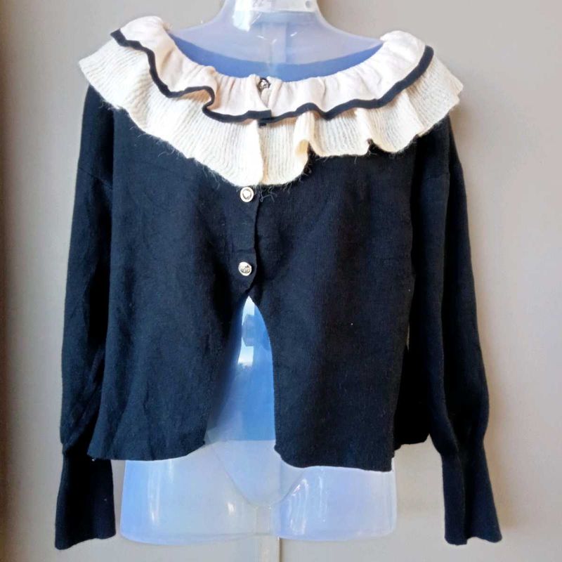 Ruffled Collar Cardigan