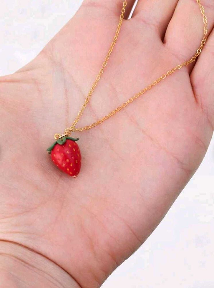 Handmade Strawberry Pendent🍓