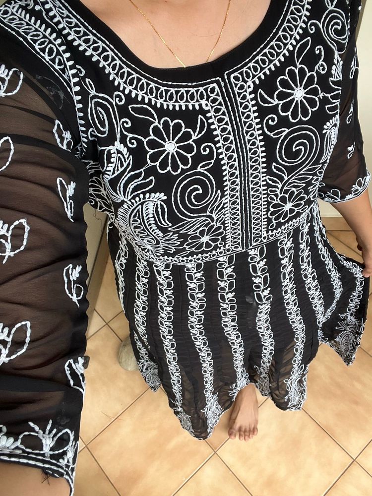 Chikankari Black Embroidered Kurta