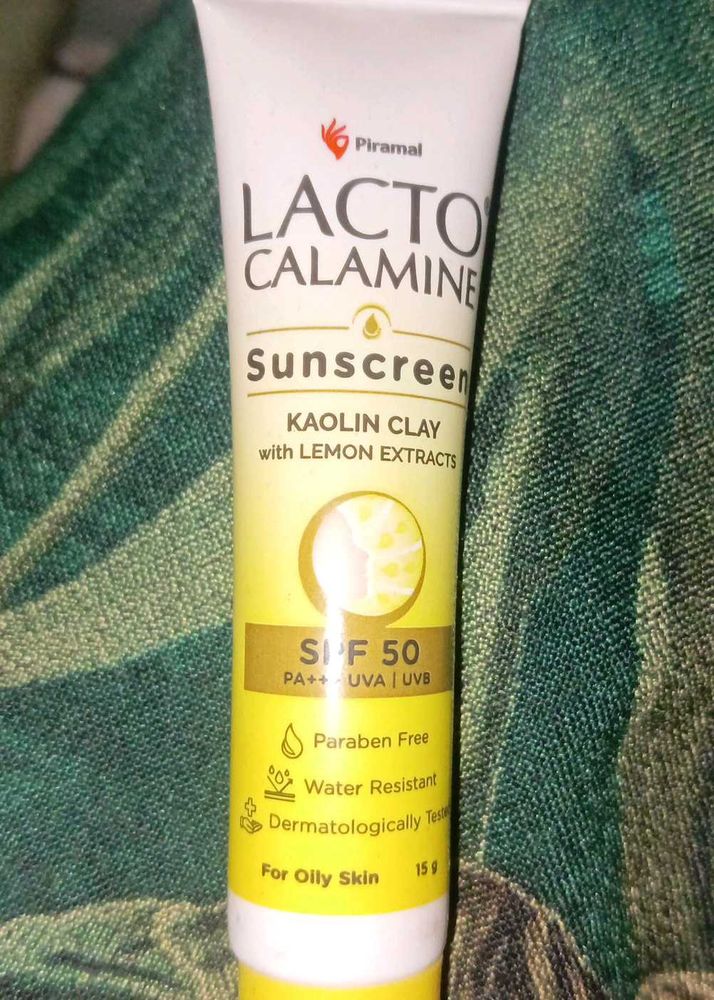Lacto Calamine Sunscreen SPF 50