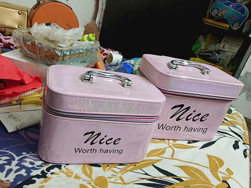 Makeup Box or vanity