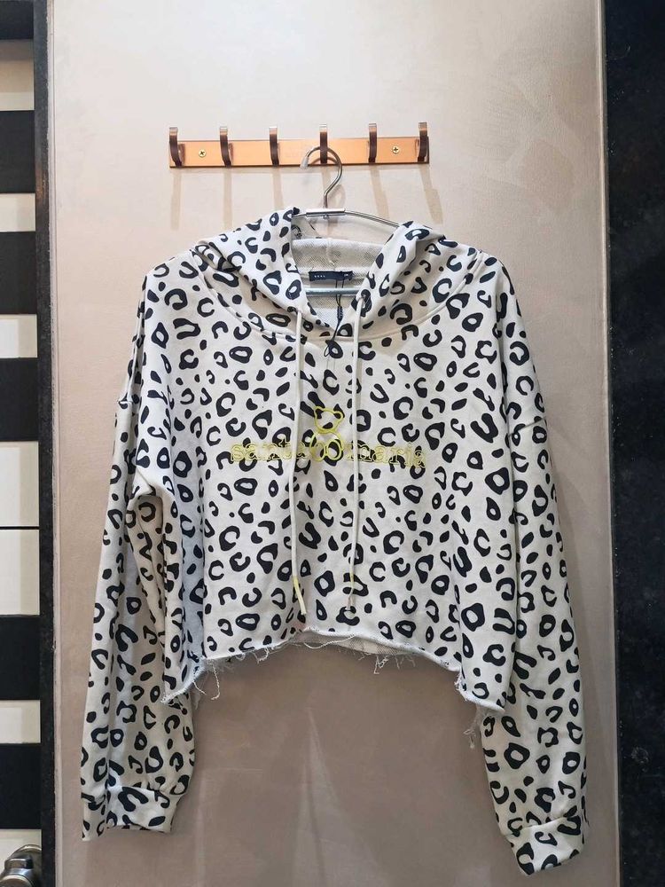 loose Crop top hoodie / sweatshirt