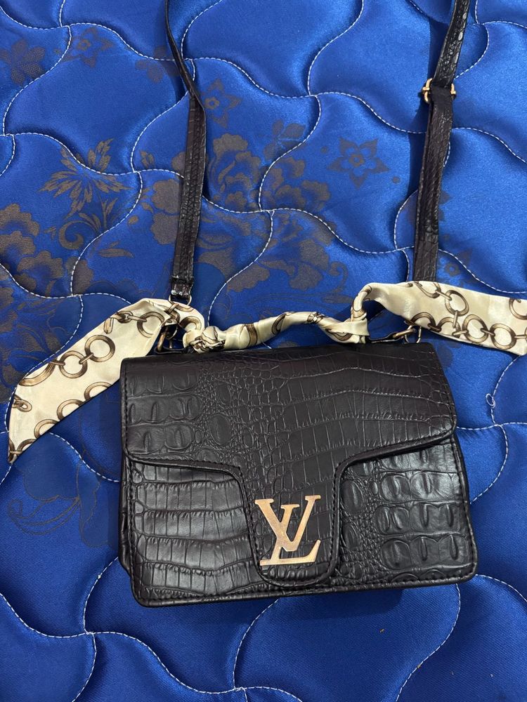 LV new Sling bag/purse