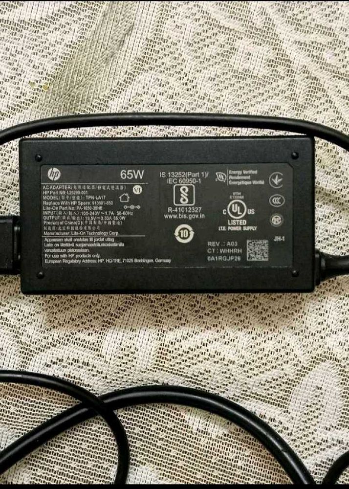 HP LAPTOP CHARGER NEW AND ORIGINAL 65 WATT