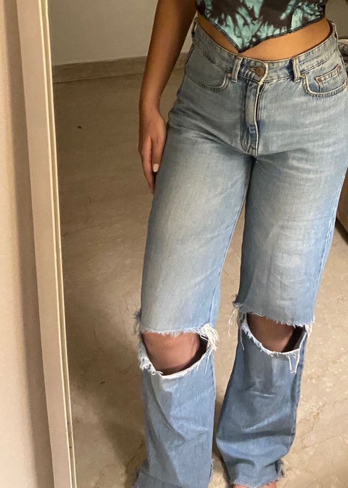 Ripped Baggy Jeans
