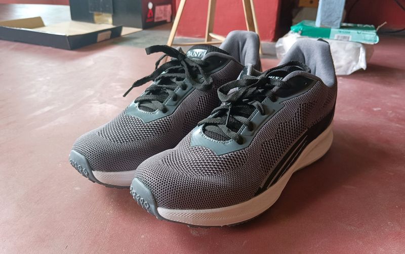 Avant Men Running Shoes