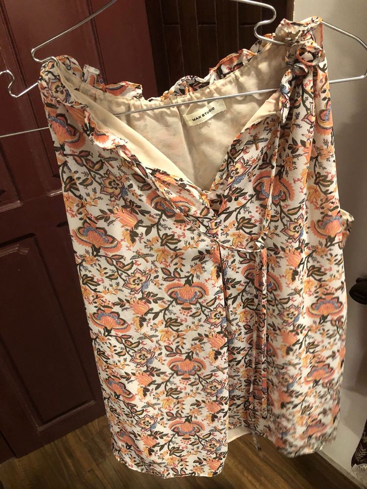 Floral Sleeveless Top