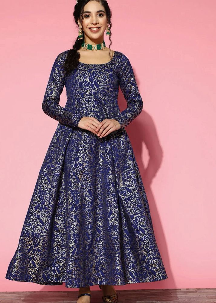 Elegant Navy Blue Floral Gown