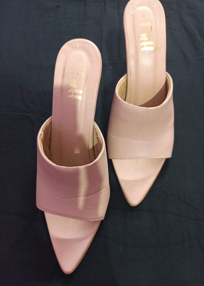 Heels...                                                                      Only Cash Available