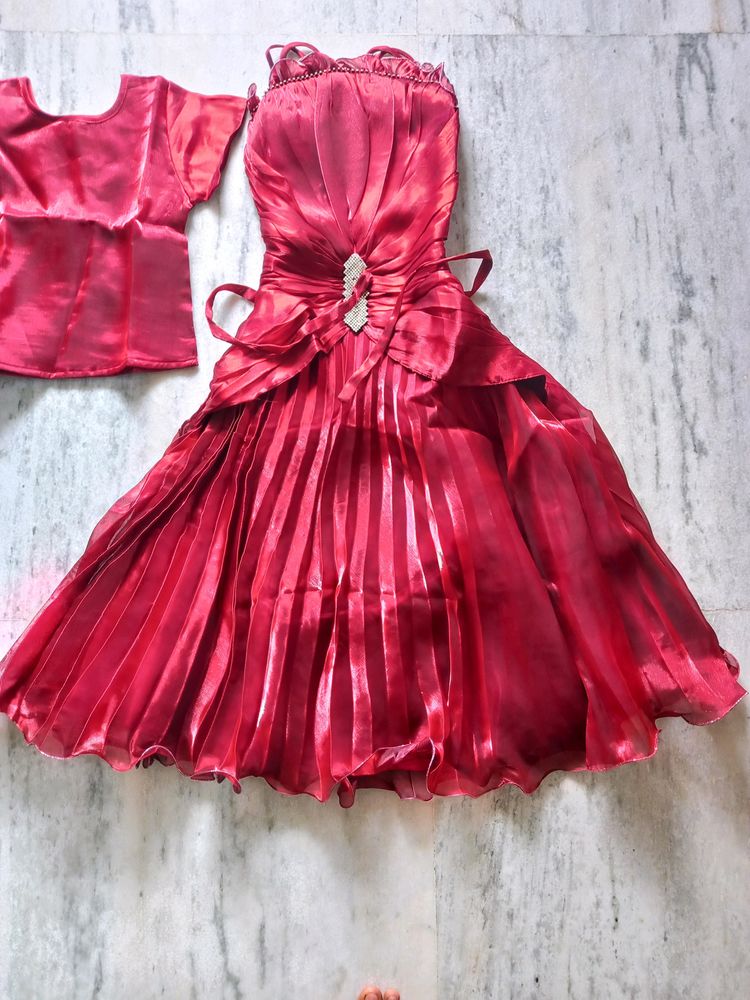 Party Wear Long Frock With Jacket ||look Like New || Only 2...or 3 Time Use