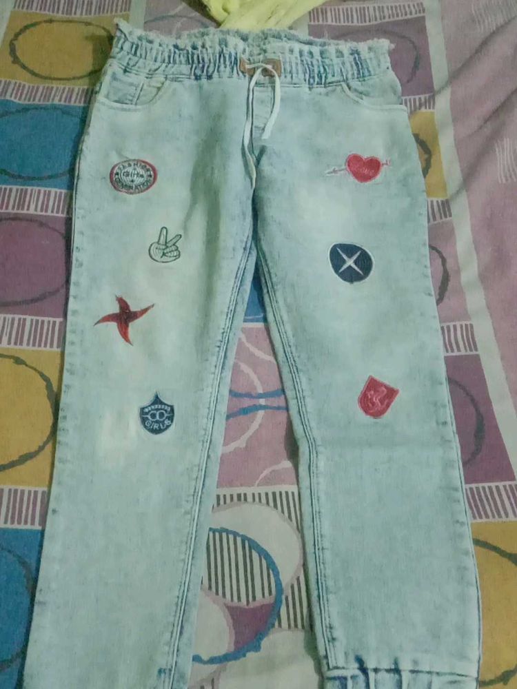Jeans Sale Alert -- Trendy Fits, And Good Rates...