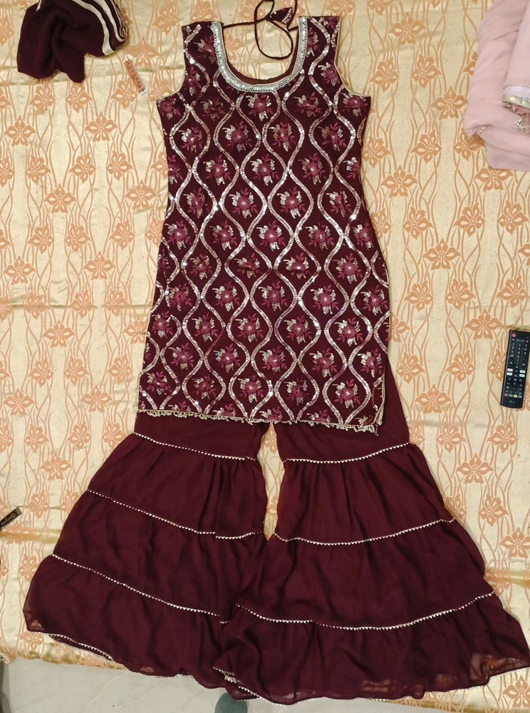 Kurta Sharara Dupatta Set With Coreset Chest