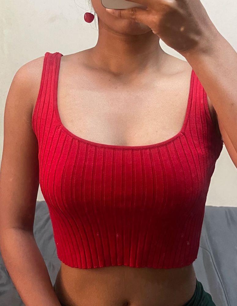 Red Ribbed Crop Top