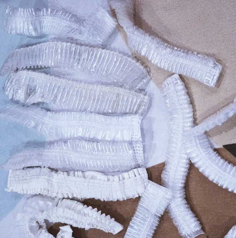 20 shower Caps With 🎁