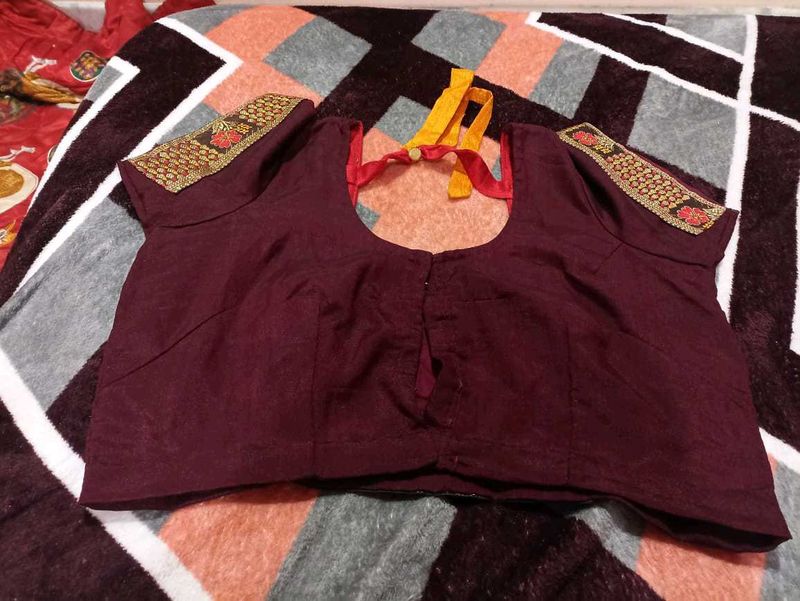 Saree With Stiched Blouse
