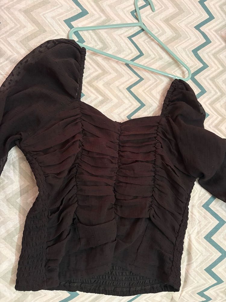 Chic Ruched Top