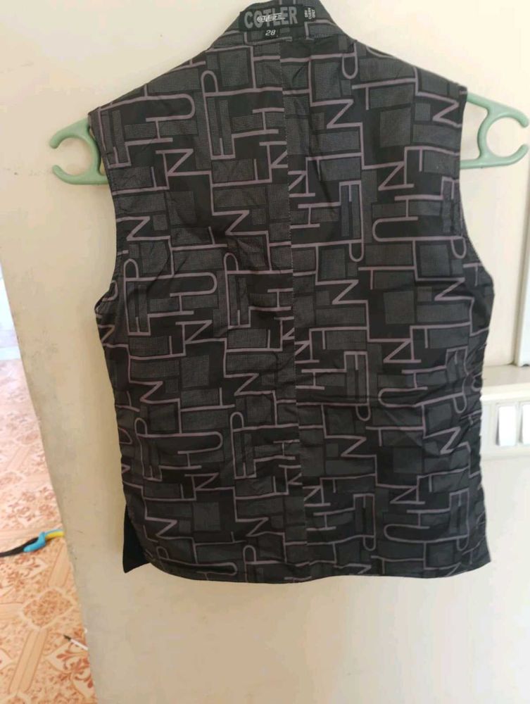 Stylish Cotler Vest