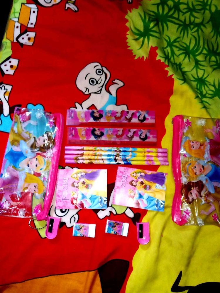 2 Transparent Barbie Pencil Kit Pouc