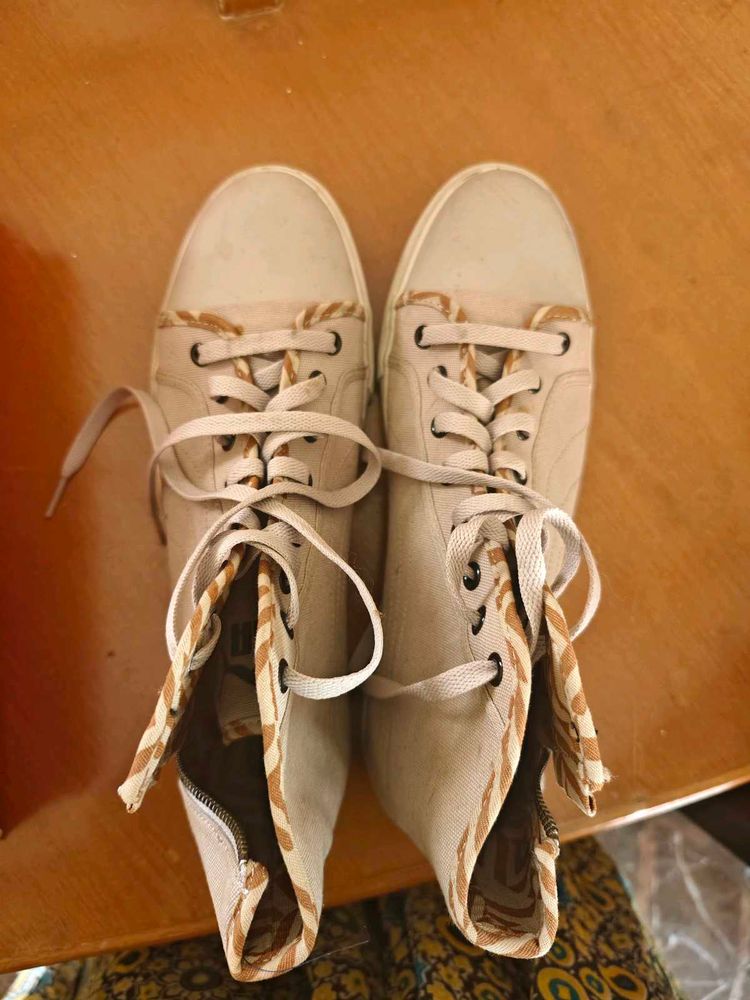 Men Puma Shoes Used Only Once Brand New Condition