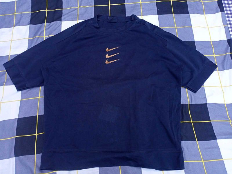 Nike T-Shirt