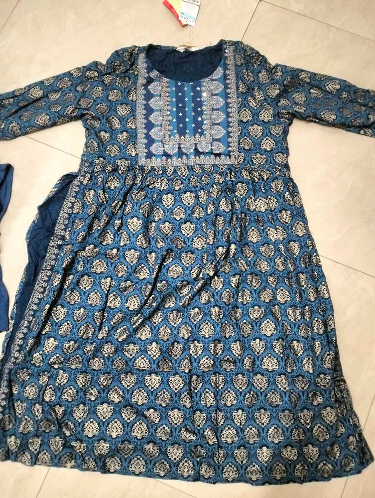 Blue Embroidery Kurti Pant Set With Free Shippin