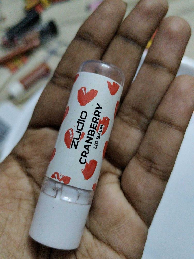 Zudio Cranberry Lip Balm