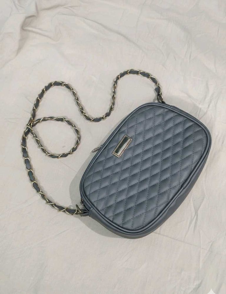 Quilted Crossbody Bag with Chain strap.