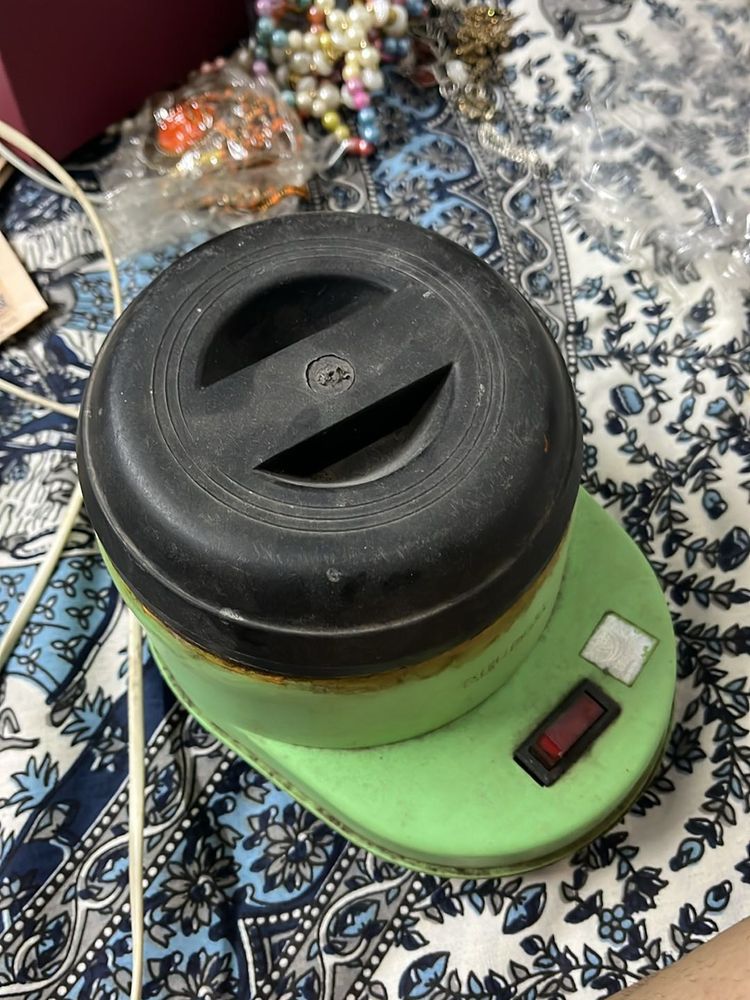 Wax Heater by Neuron