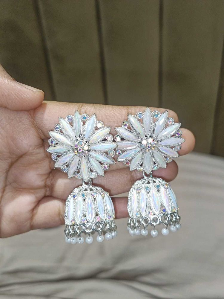 White Jhumka/Earrings