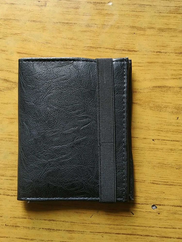 Simple Black Wallet Double fold