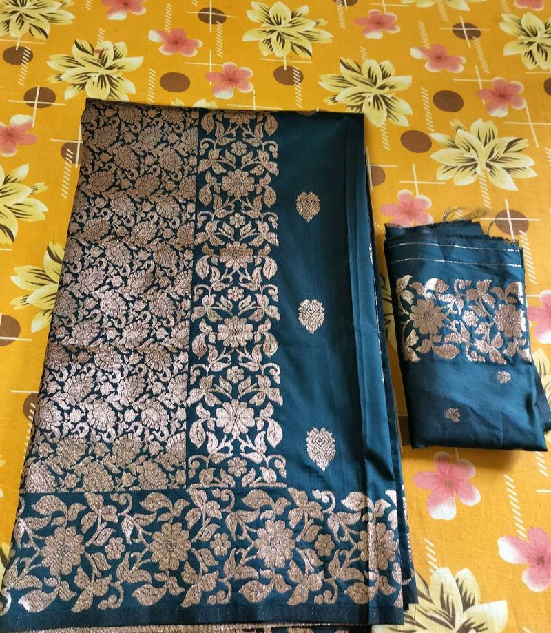 one time used Elegant Green Banarasi Saree