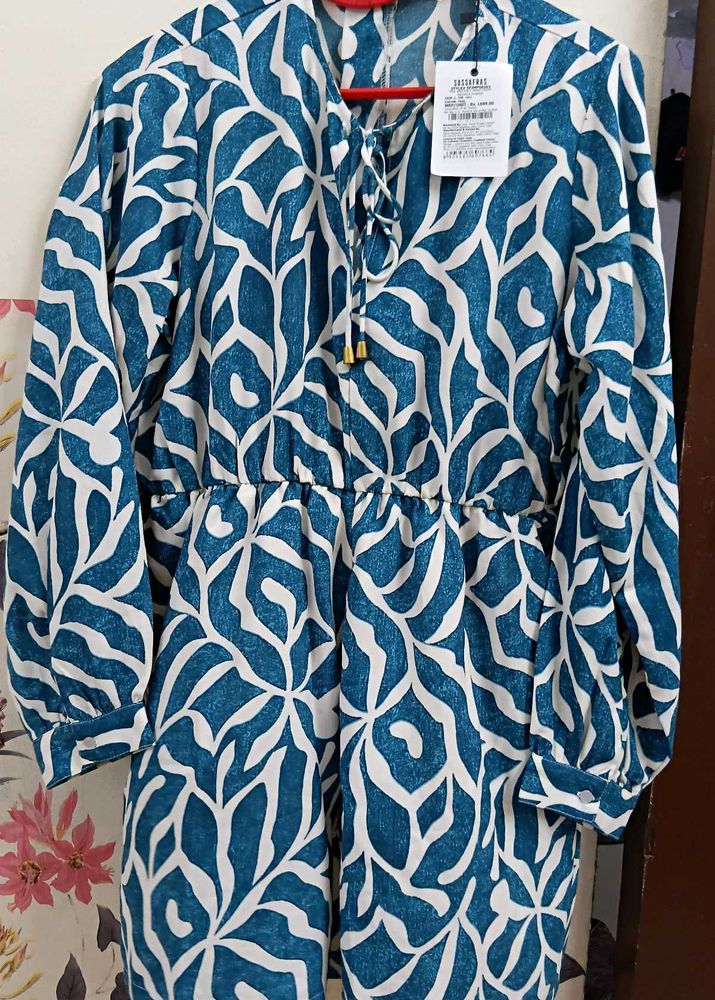 Stylish Sassafras brand L size short jum