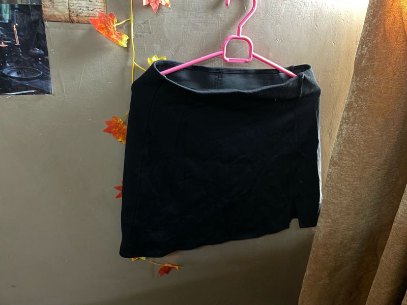 Black Mini Skirt from h&amp;m