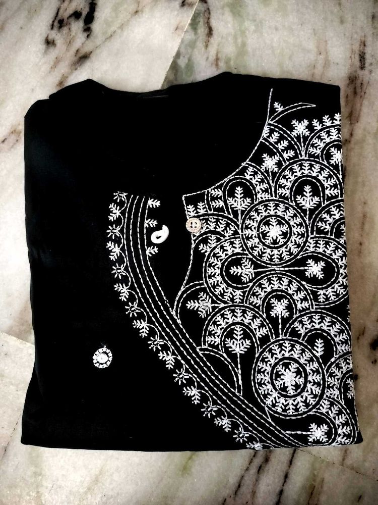 Black Embroidered Kurta