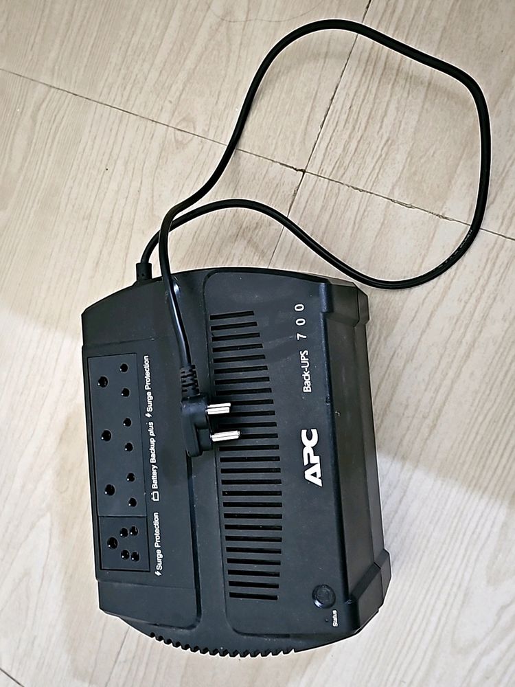 APC Back-UPS BE700Y-IND 700VA Black