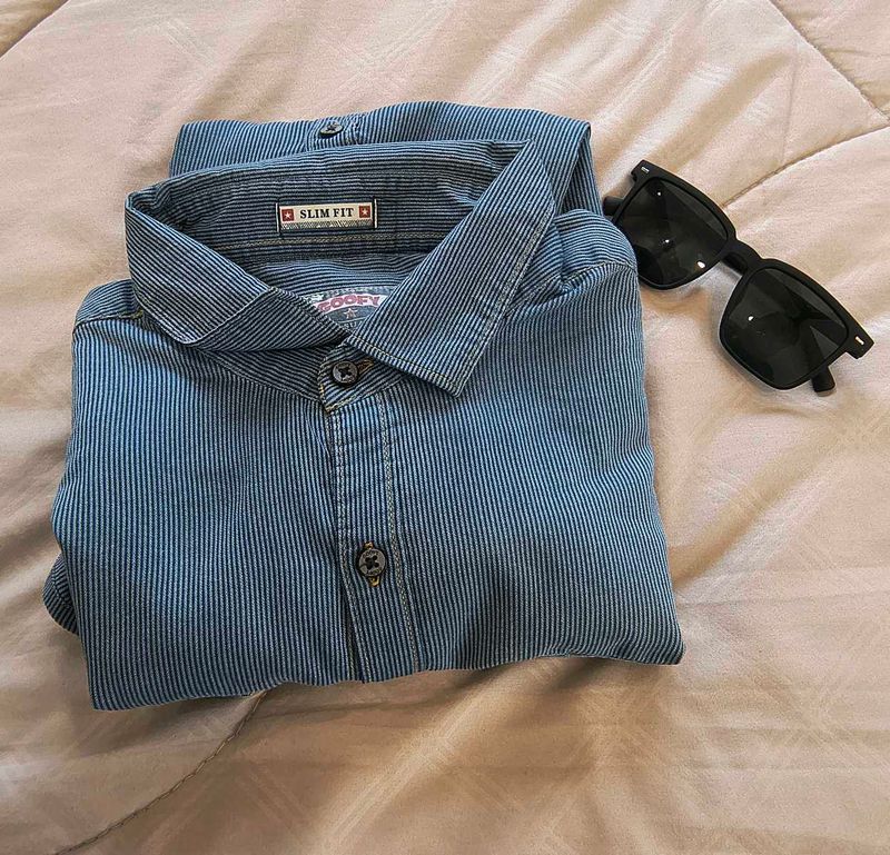 Goofy Casuals Men&#39;s Slim Fit Striped Denim Shirt