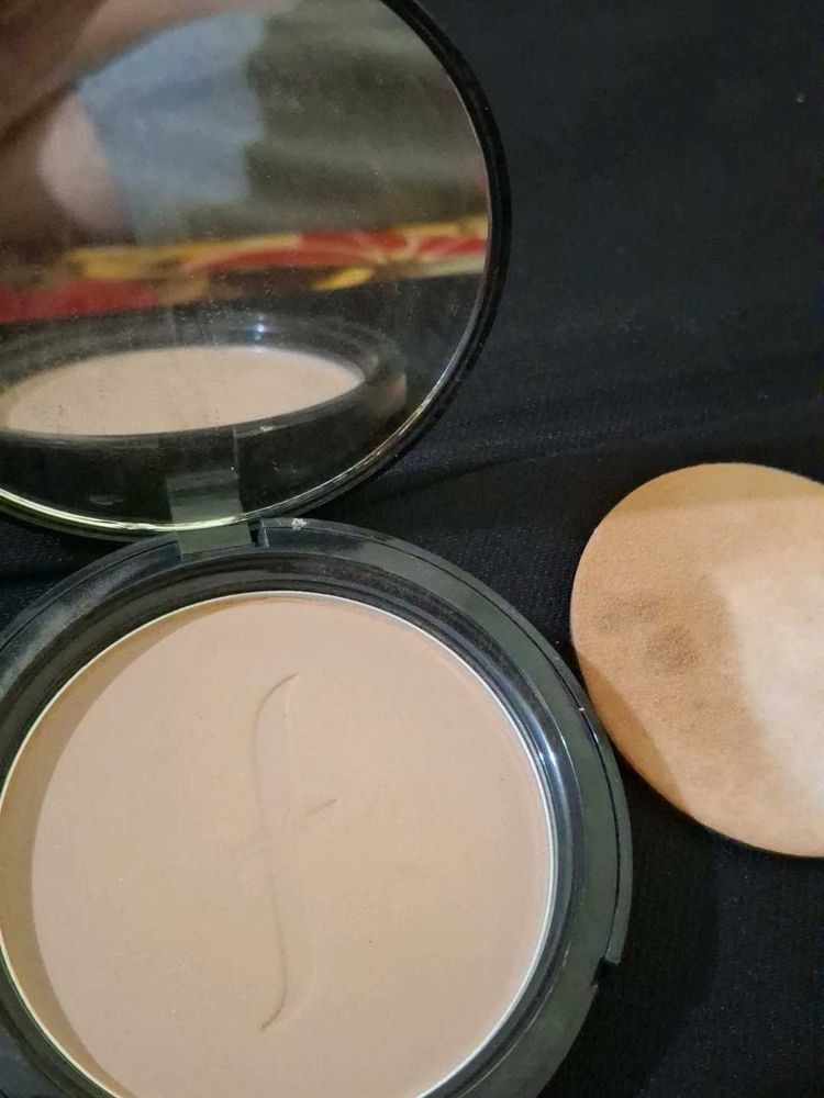 Faces Canada Compact Powder Sand 04