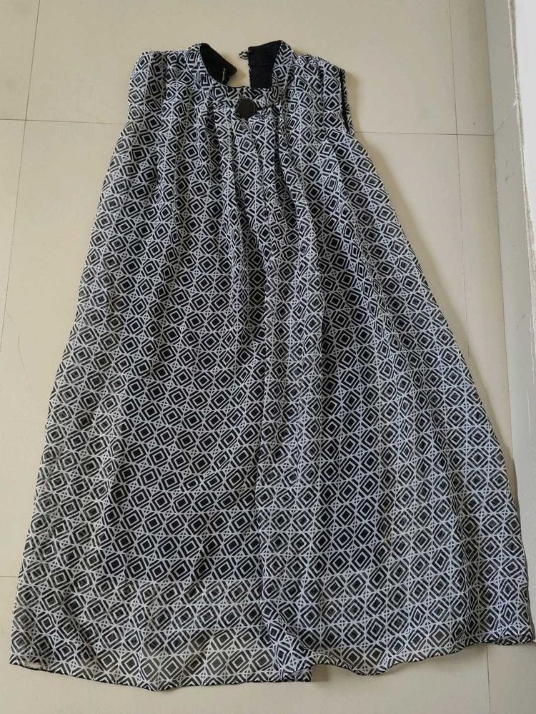 Geometric Print Sleeveless Dress