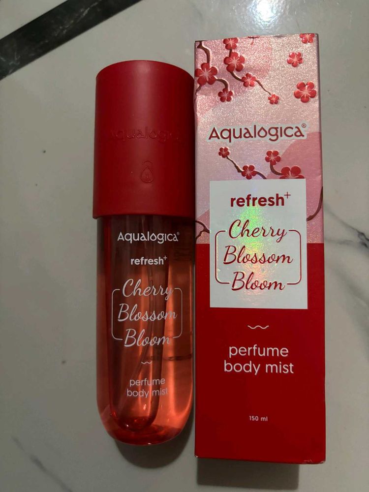 Aqualogica Cherry Blossom Body Mist
