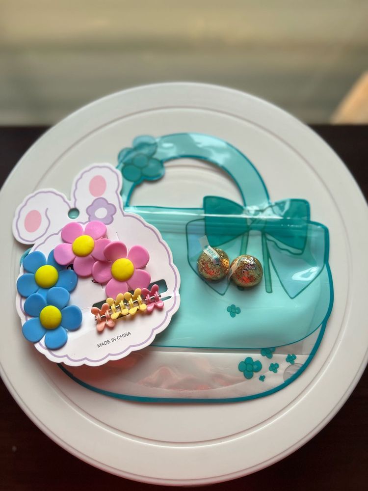 Kawaii Hair Clip &amp; Accessory Set And Chocolate